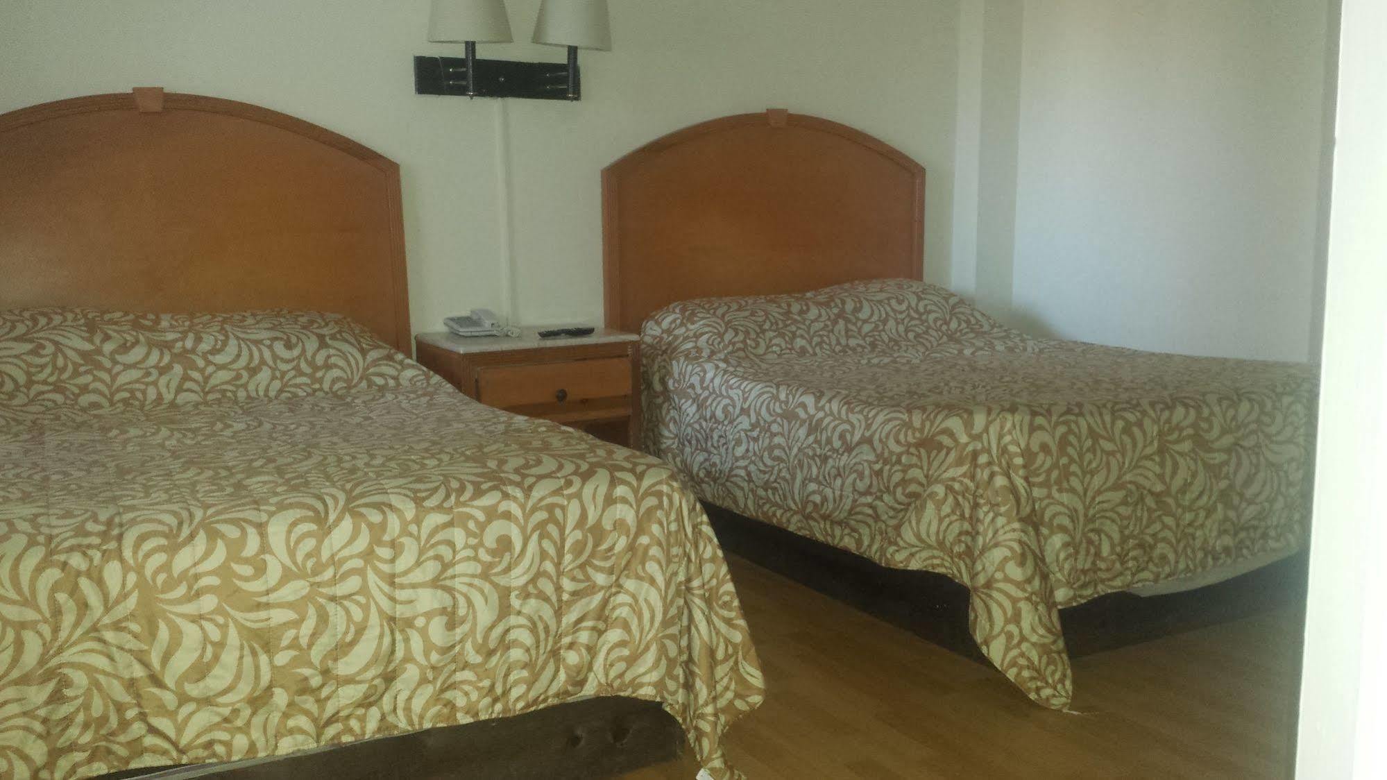 Ecosuites Chihuahua Buitenkant foto